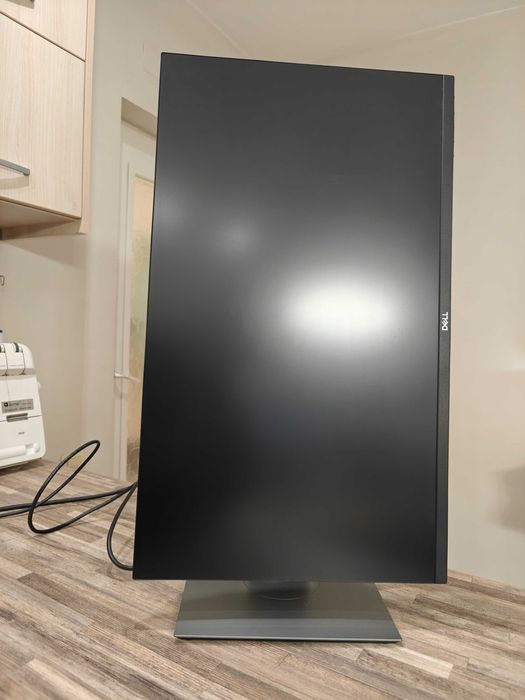 Dell P2719H - 27",  1920x1080