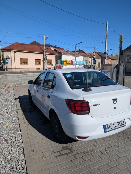Vand firma taxi Arad.
