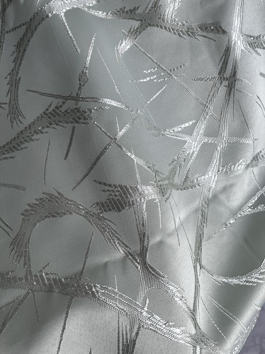 Два комплекта штор