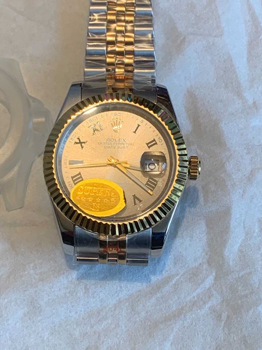 часовник Rolex  ,