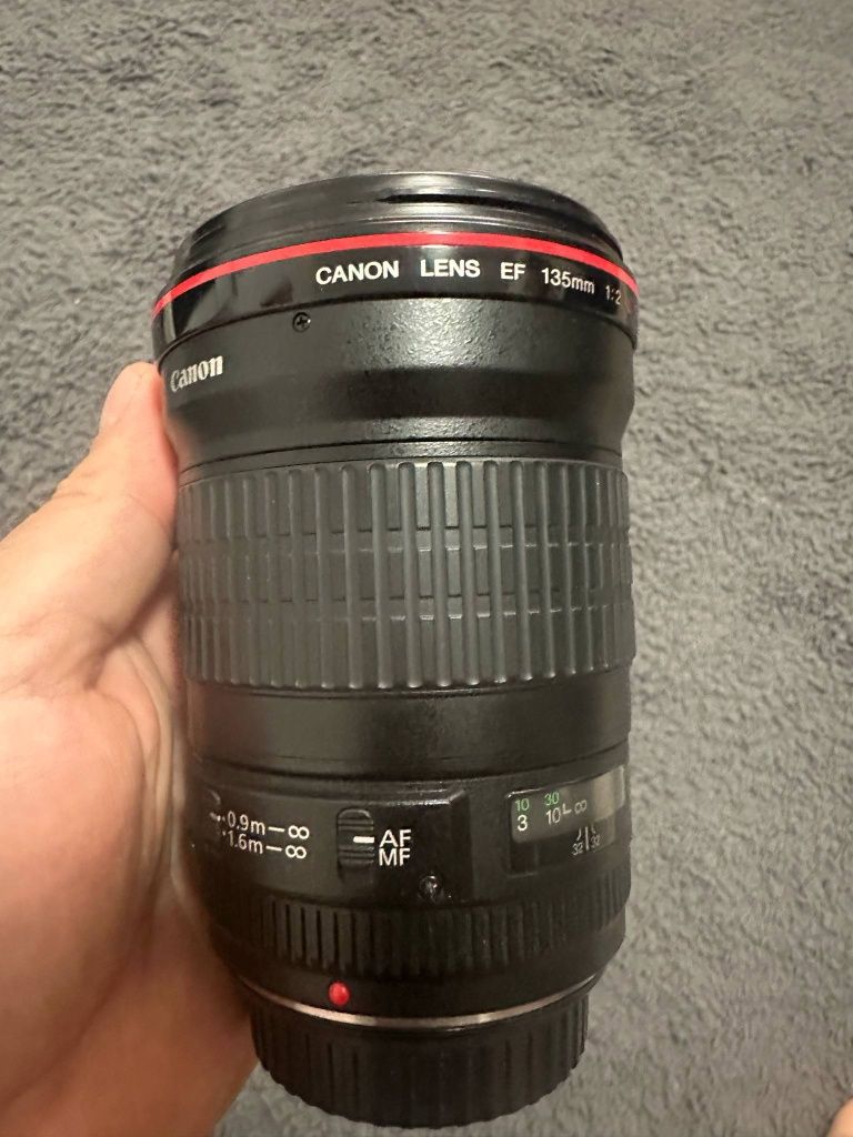 Vand obiectiv Canon 135mm f2