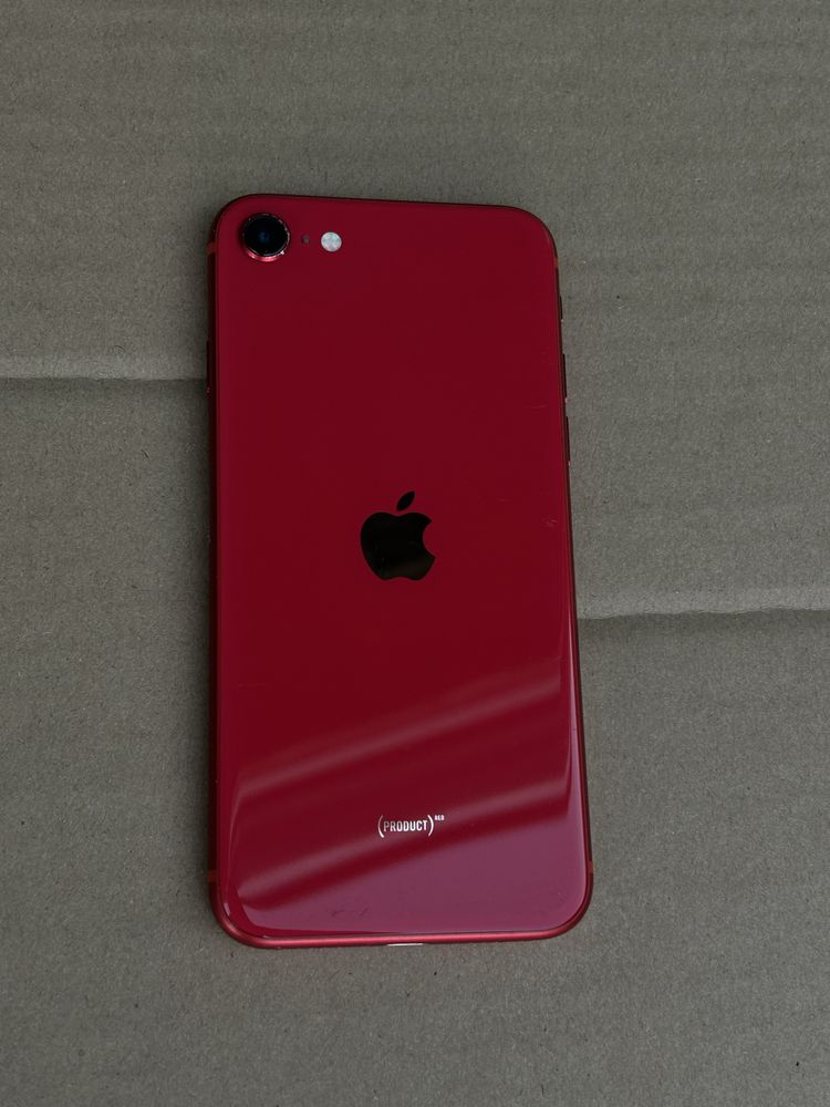 * iPhone SE 2020 64 *