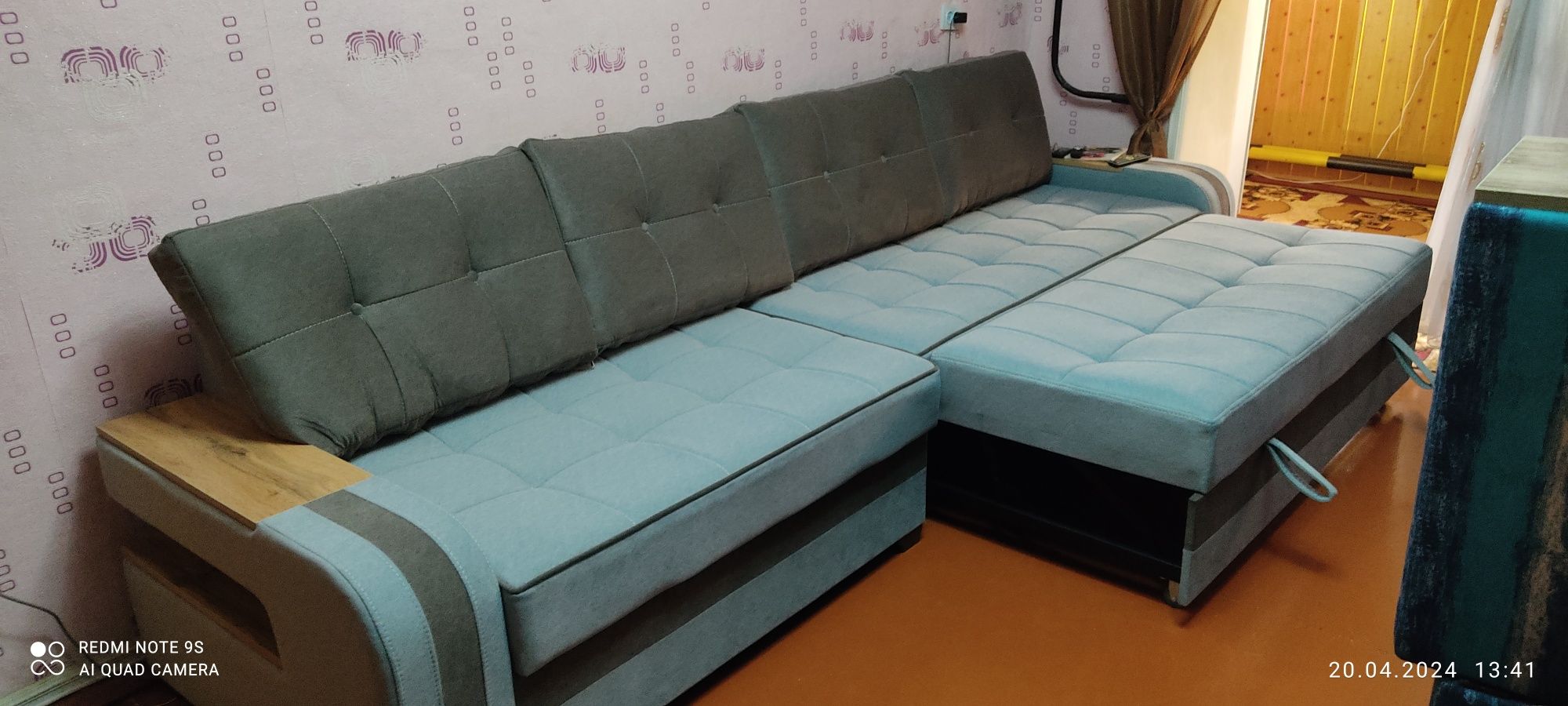 Уголо-диван-кровать-потайной комод