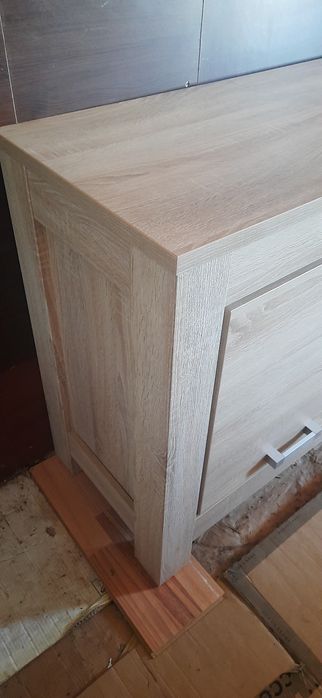 Comoda/servanta cu 2 usi /3 sertare