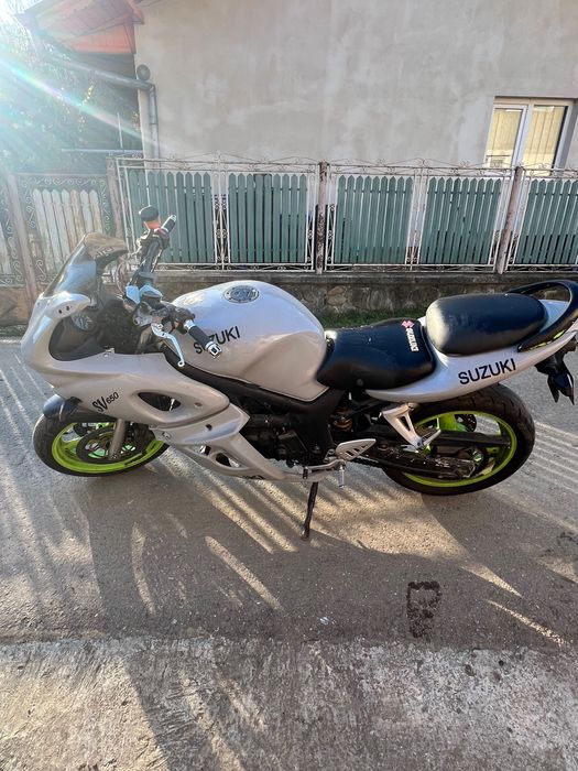 Suzuki sv650s motocicleta