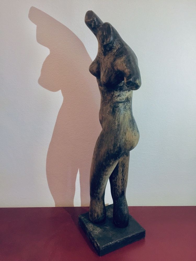 Statueta din lemn