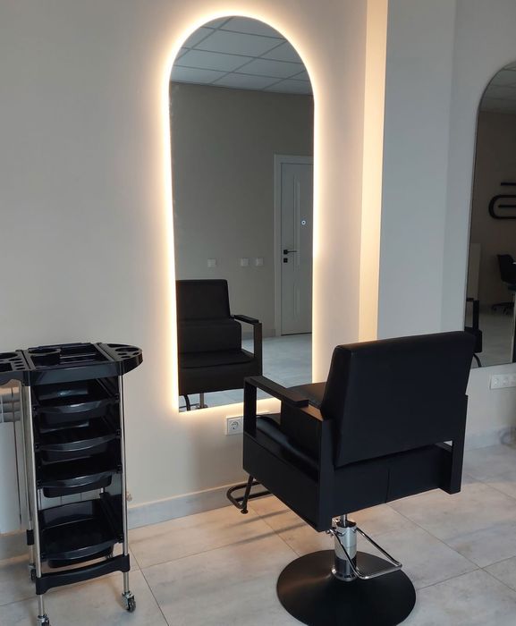 Парикмахерское кресло