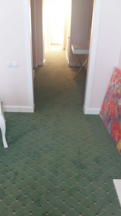 Montaj mocheta si covor Pvc,cât și curățat profesional mocheta