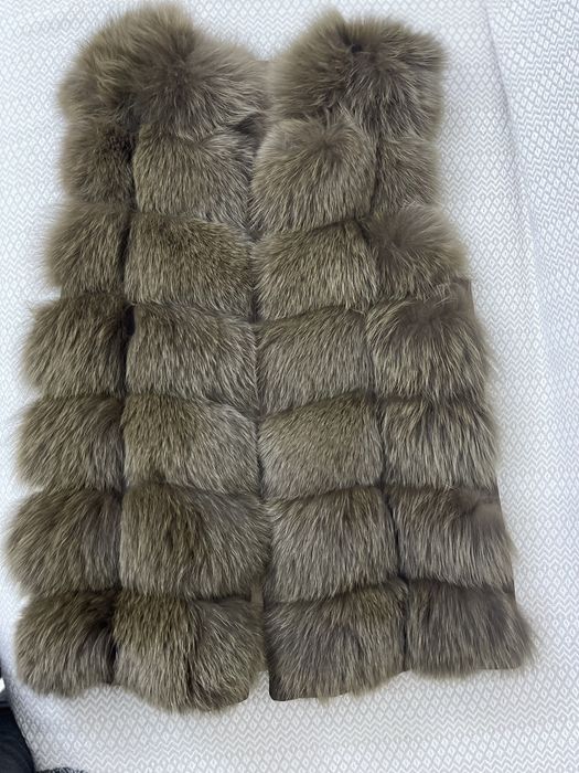 Шуба из натурального меха песца размер 38-40