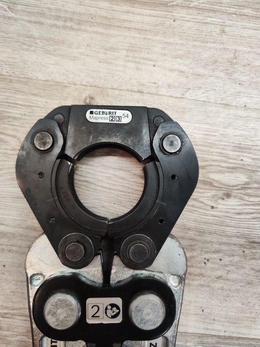 Bac sertizat Geberit Mapress tip bratara fi 54