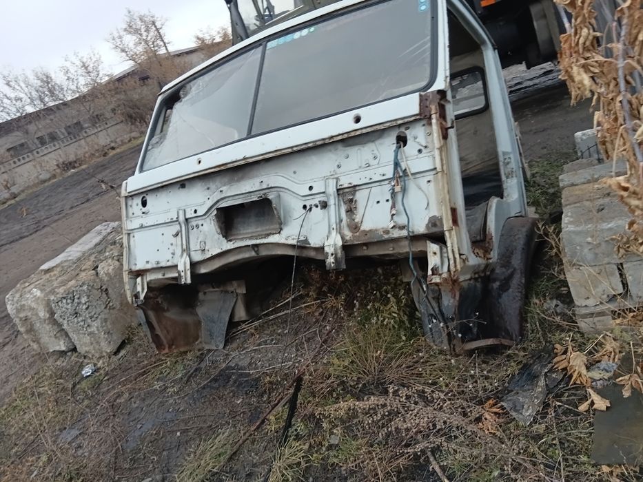 Продам кабину без дверей на КамАЗ