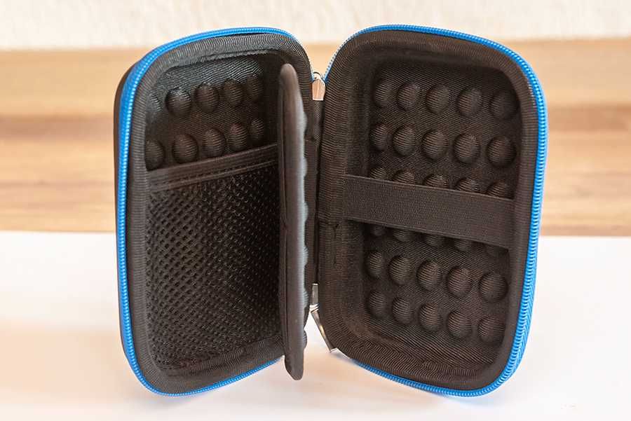 Калъф за HDD 2.5" и място за аксесоари