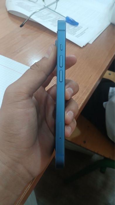 Yangi Iphone 13  aktivlashganiga 10 kun buldi