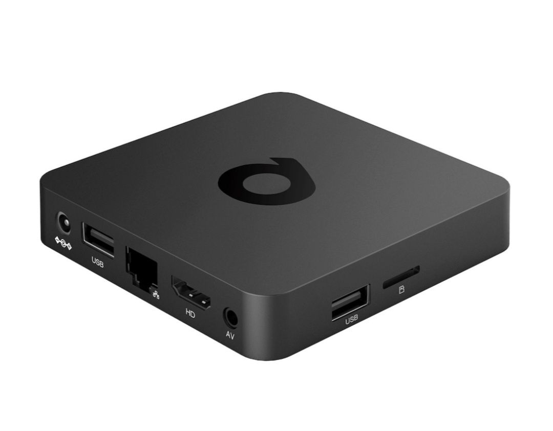 Продавам чисто новаTV SMART BOX .