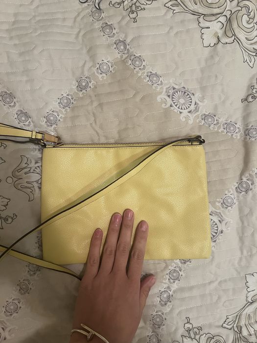 Продам сумочку простую