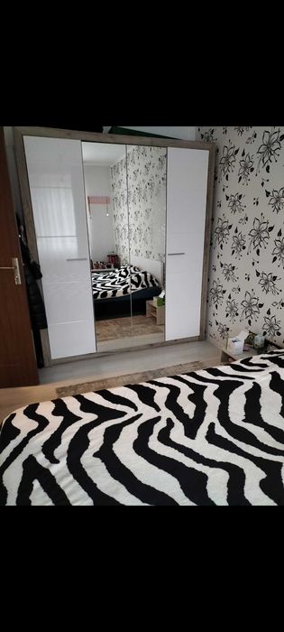 Dormitor de vânzare