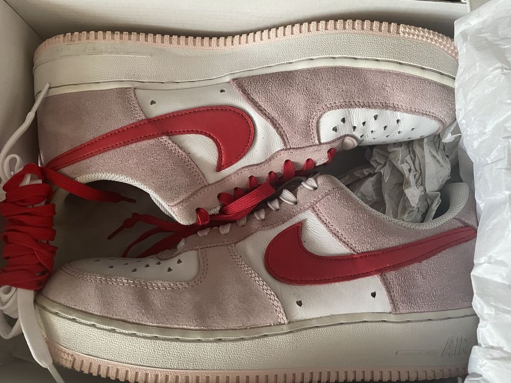 Vand Nike AirForce 1 Low "Valentine's Day Love Letter"