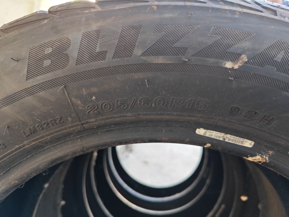 4 бр зимни гуми Bridgstone 205/60/16