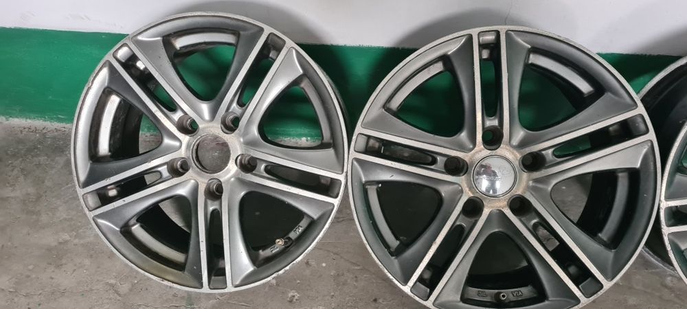 Комплект дисков 5х114.3 R 15