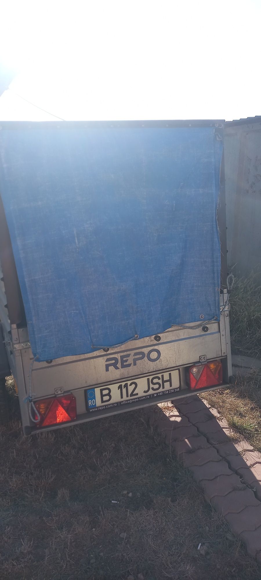 Remorcă auto basculabilă 750 kg