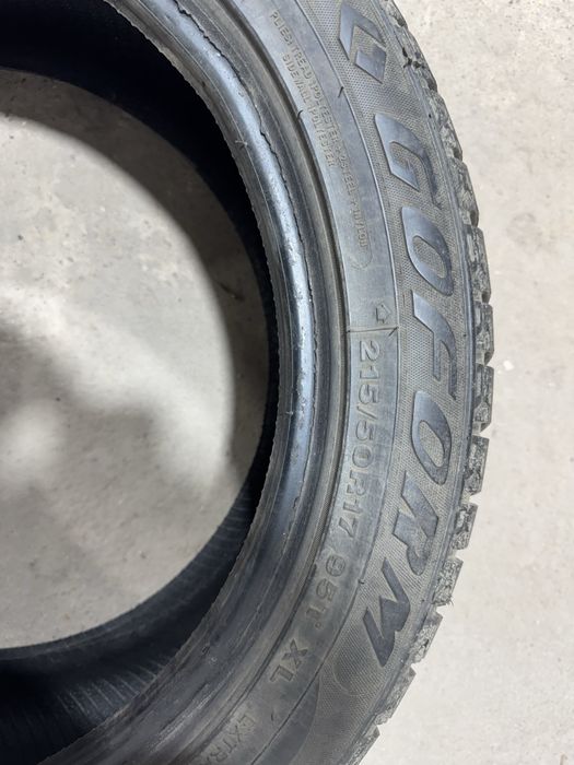 Продам зимнюю резину липучка