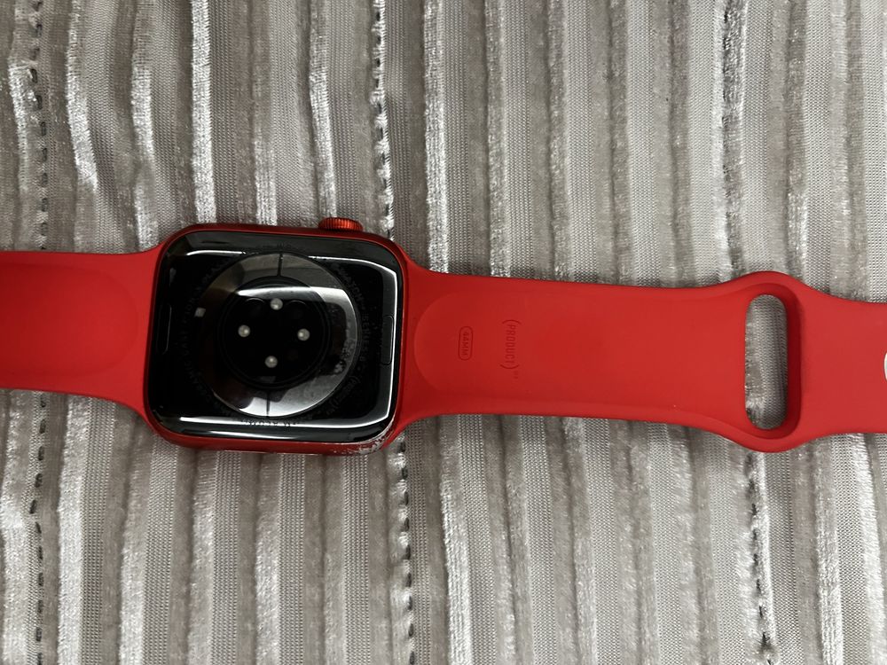 Apple Watch S6 GPS, 44mm RED/червен смарт часовник