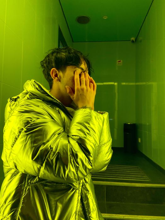 CALVIN KLEIN Silver puffer jacket ЯКЕ