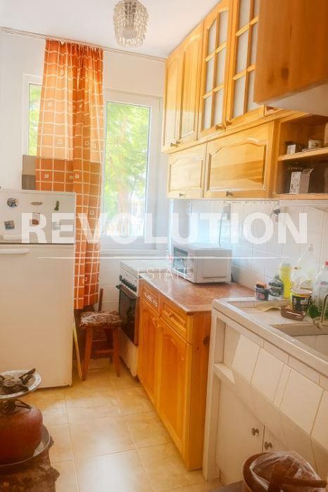 Дава се под наем Едностаен апартамент в Варна, Общината - 35 кв.м за 300 € - Снимка #1