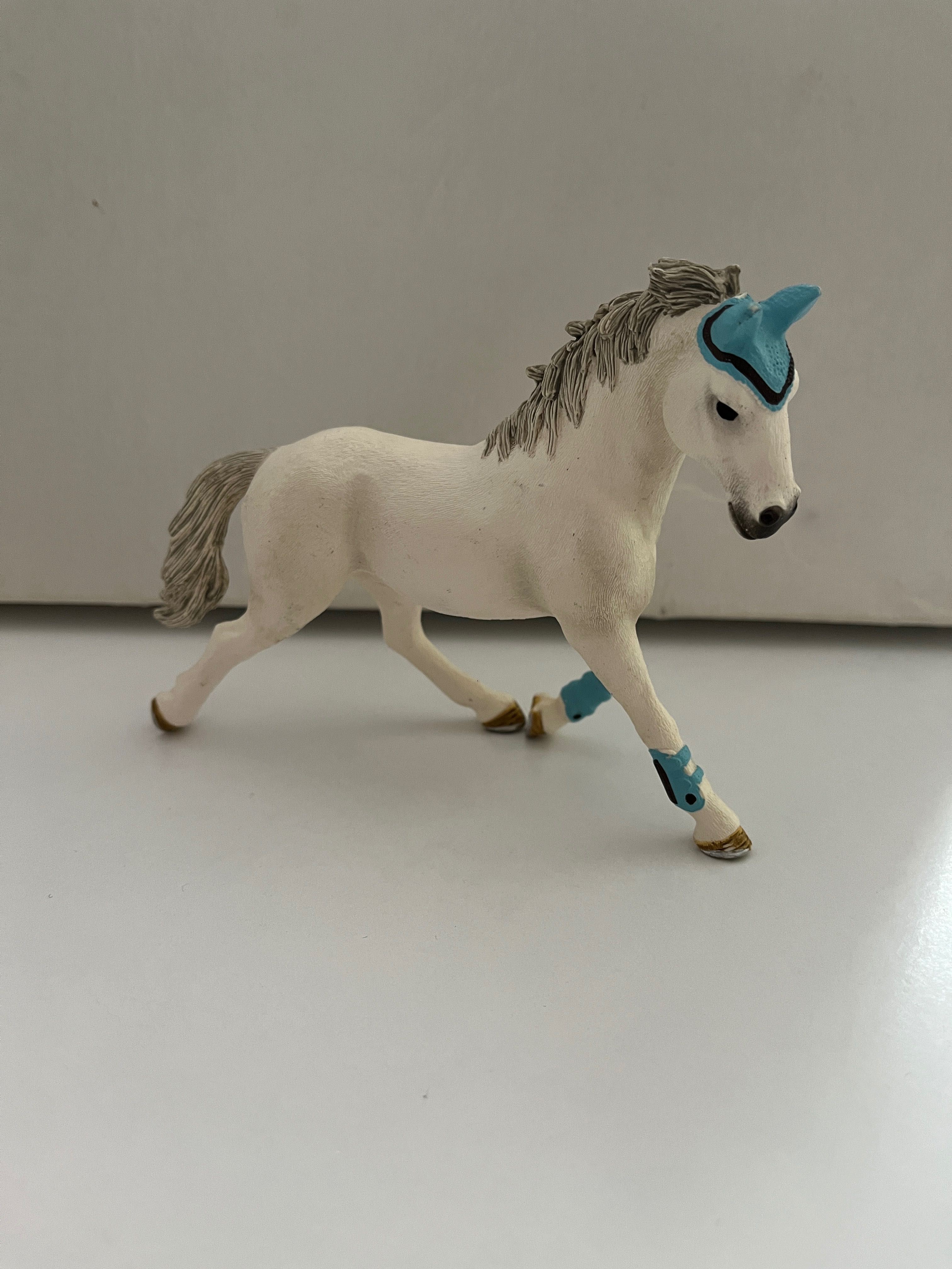 Фигурки коне Schleich