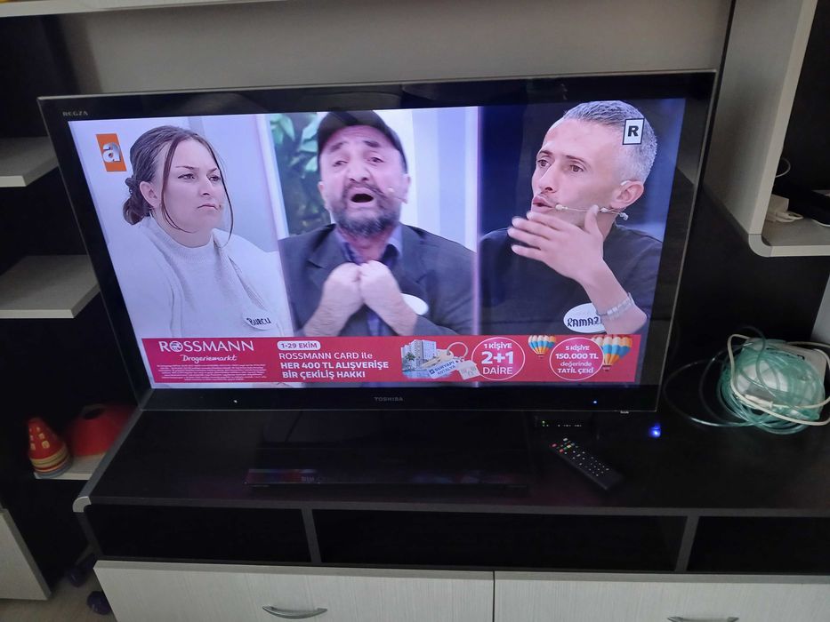 TV  Toshiba REGZA 43