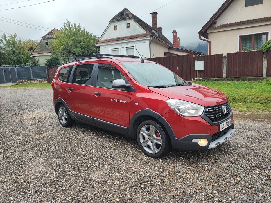 Dacia Lodgy Stepway 1.3 tce 130 cp 2021