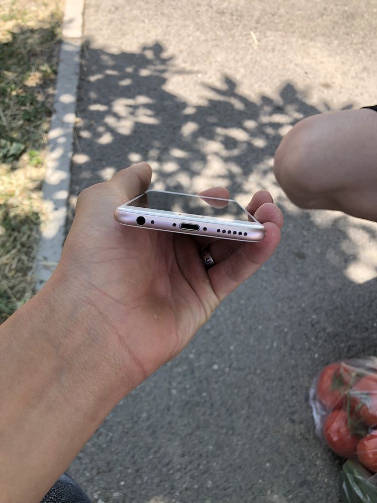 IPhone 6s память 64