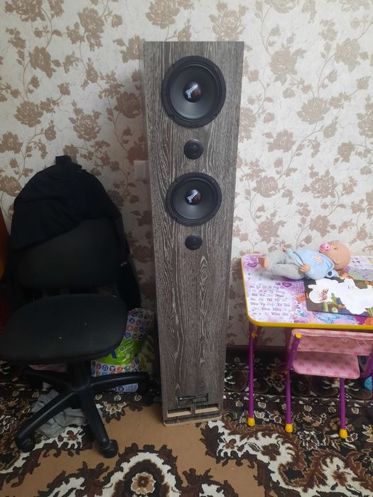 Продам мощные колонки