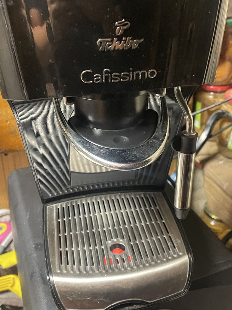 Кафе машина за капсули Tchibo cafissimo