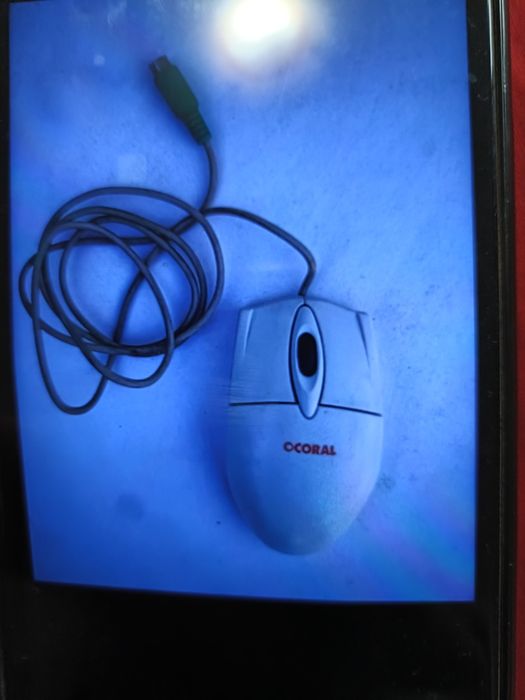 Masuri și o tastatură vechi