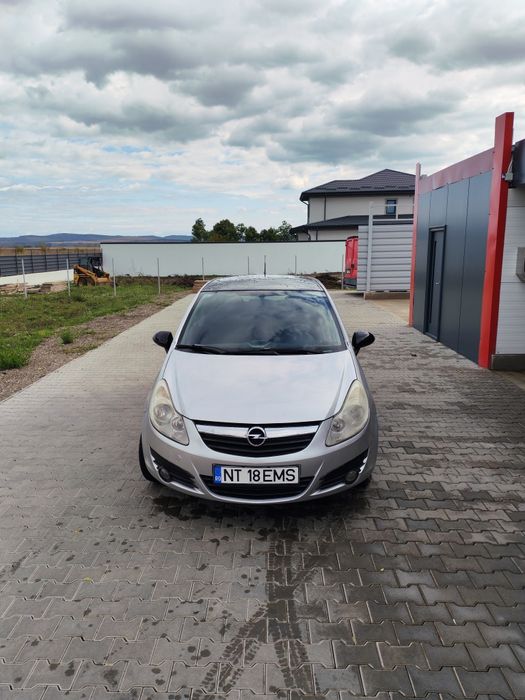 Vând Opel corsaj d