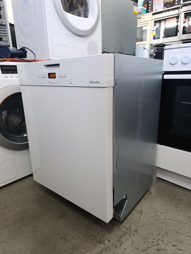 Нов модел Съдомиялна Miele XXL Miele G5000 SCU Active -