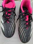 Adidasi predator