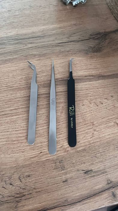 Продаётся всё для наращивание ресниц