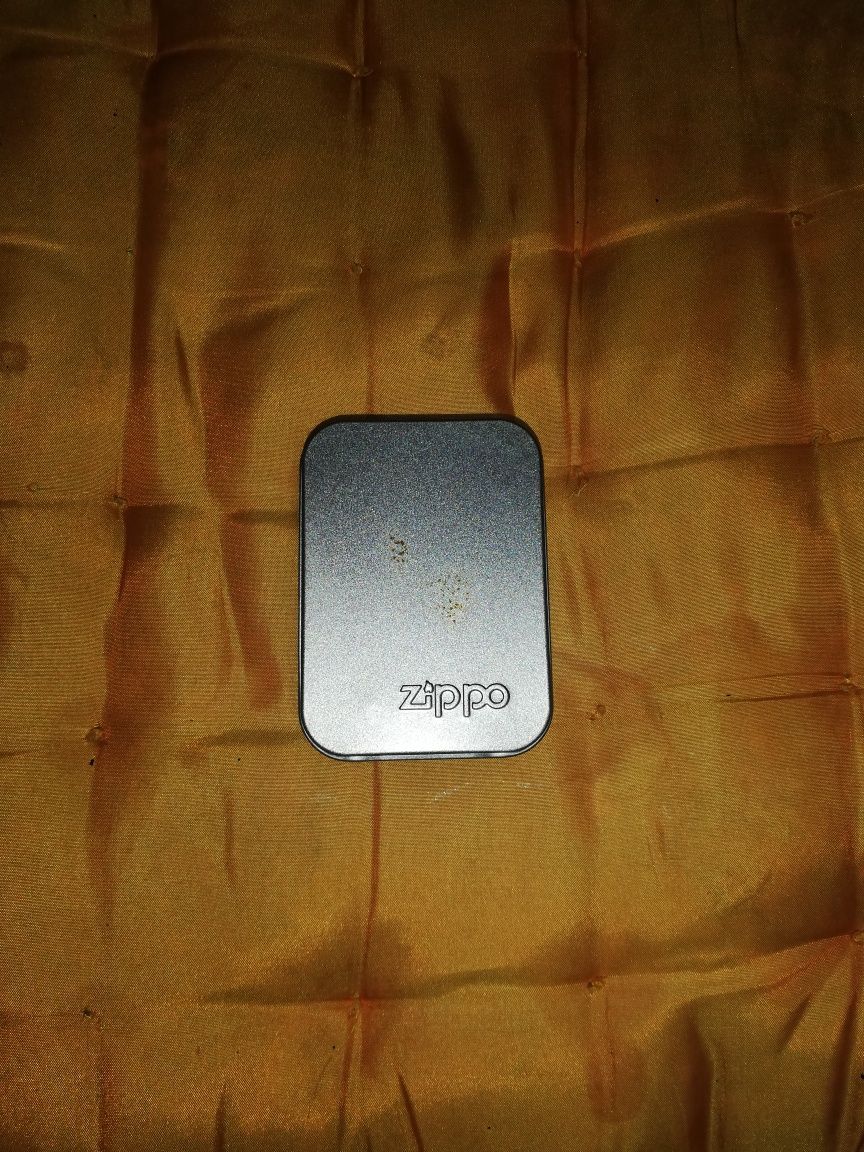 Vand bricheta ZIPPO.