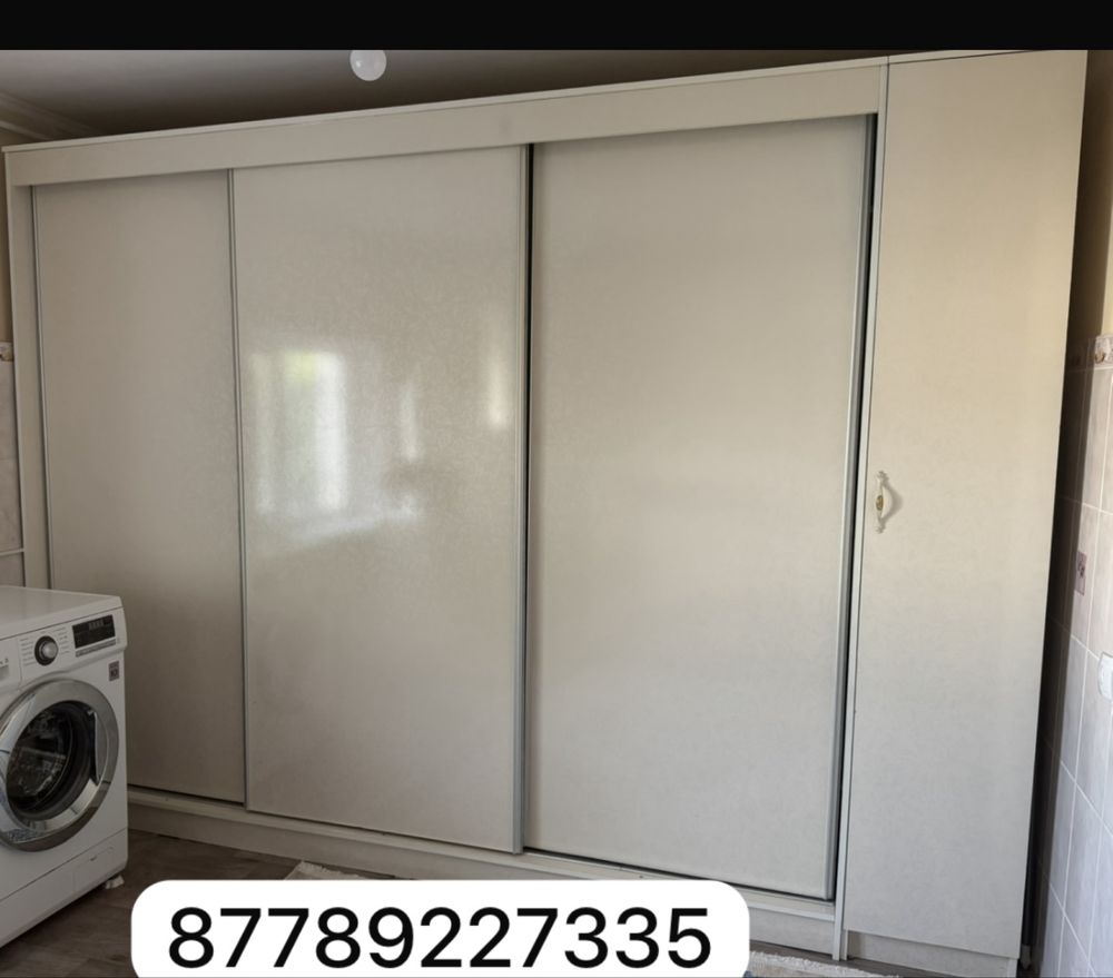 Продается шкаф купе и прихожка