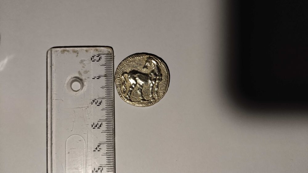 vand patru monete uzate