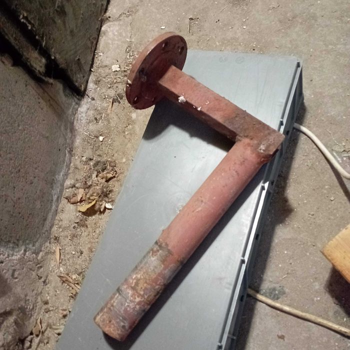 Стойка за сателитна антена