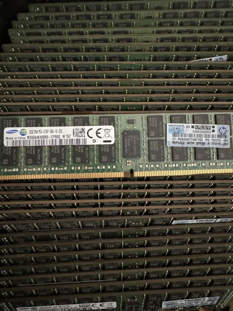 Продавам сървърна памет RAM 8GB до 32gb DDR4-R 2400/2133.