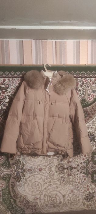 Пуховик женский  новый  фирма max mara