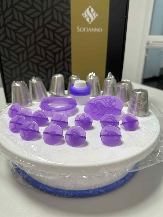 Комплект за декориране на торта