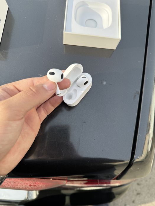 Эйрподс оригинал