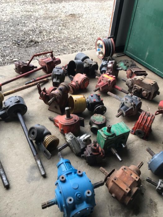 Grupurii Freza.     .