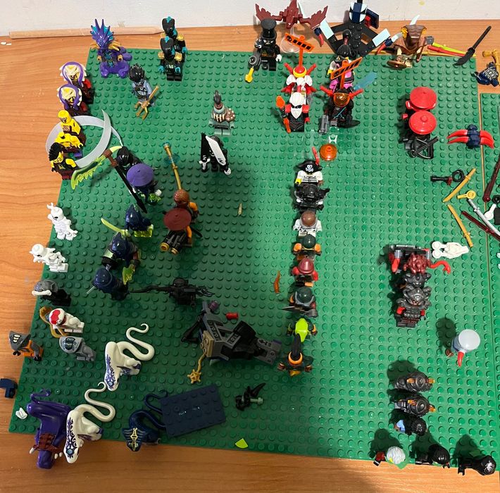 Ninjago фигурки .