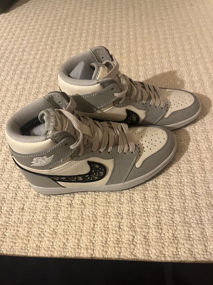 Air Jordan 1 Dior high OG AJ urgent!